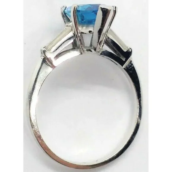 Gorgeous Solid 14K White Gold Blue Marquise Cut Cubic Zirconia Size 5.5 Ring